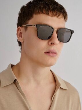 Authentic Gucci Black and Gold Square-Frame Sunglasses